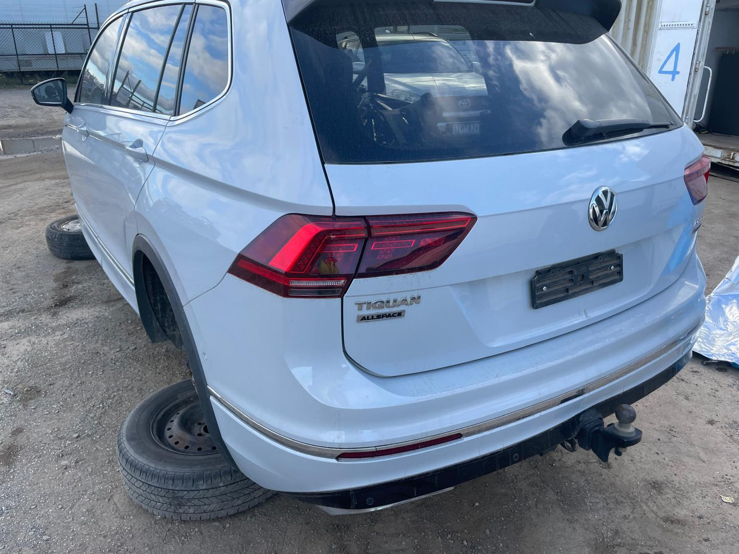 Volkswagen Tiguan AllSpace 2018 Auto - LH Taillight
