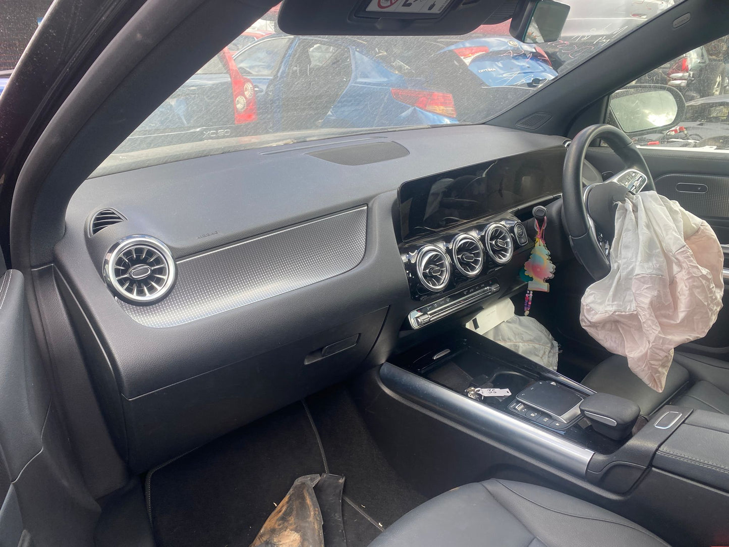 2024 Mercedes GLA200