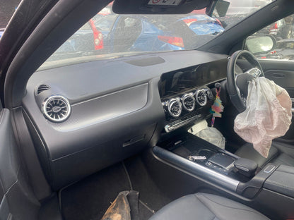 2024 Mercedes GLA200