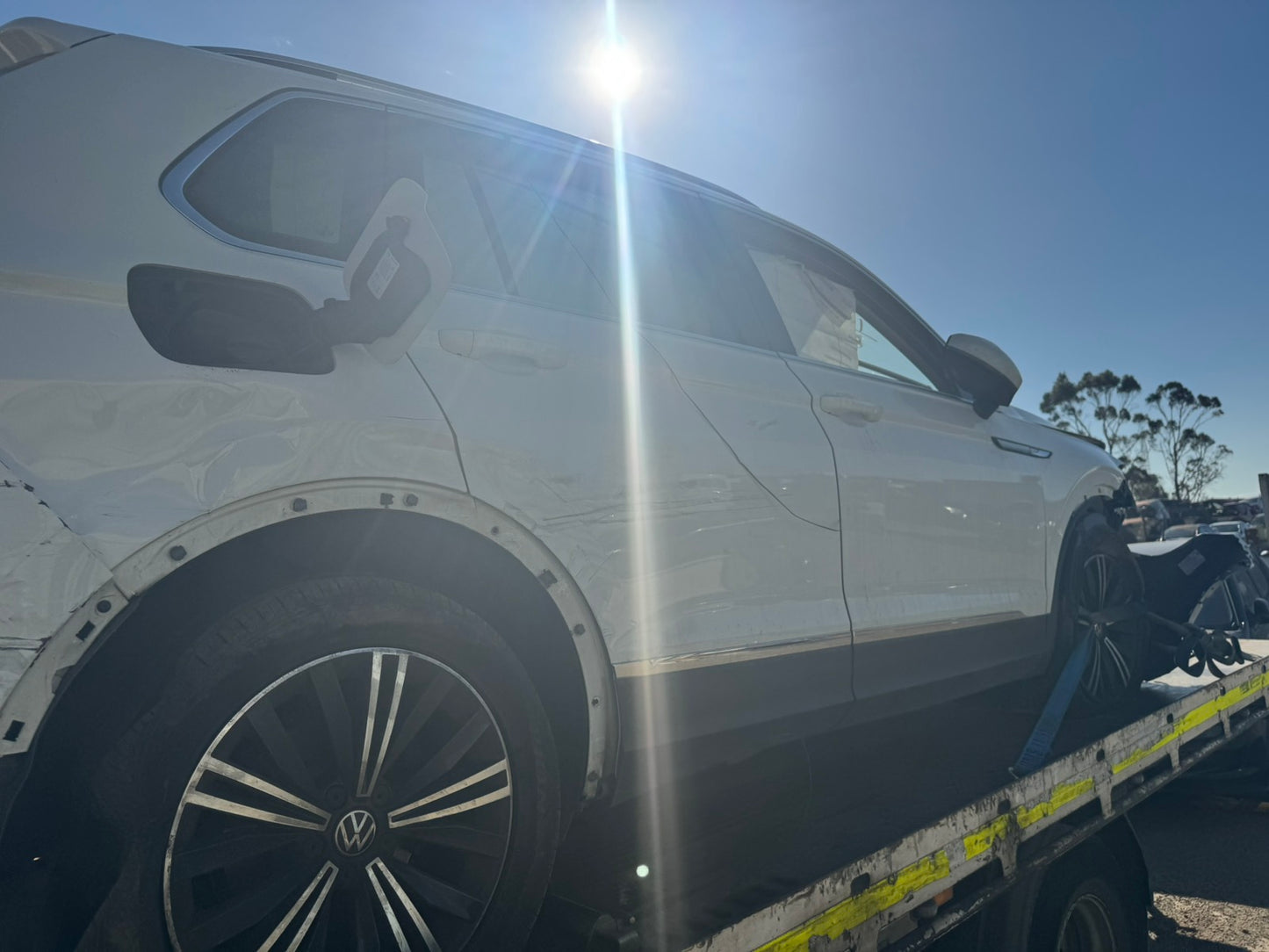 2024 Tiguan Left Front door