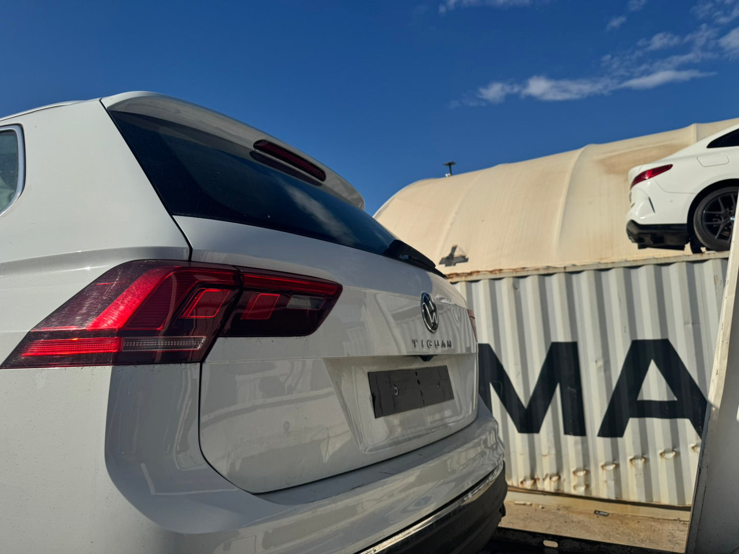 2024 Tiguan LEFT REAR DOOR