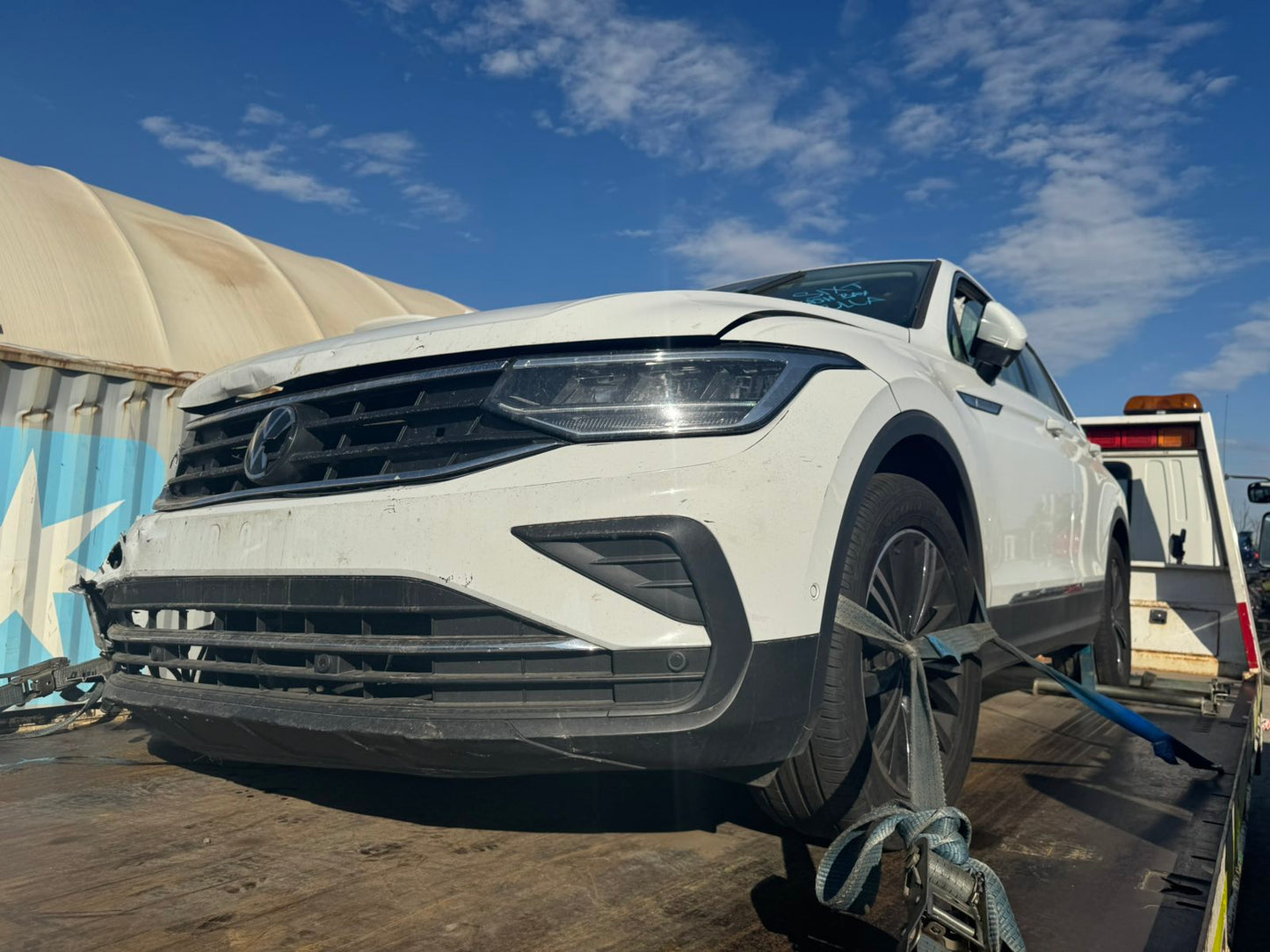 2024 Tiguan LEFT REAR DOOR
